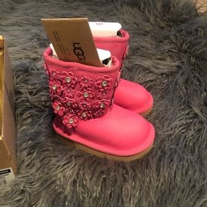 UGG boots for girl.